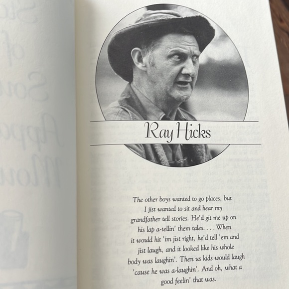 Homespun Tales from America’s Favorite Storytellers HC book - Picture 6 of 11